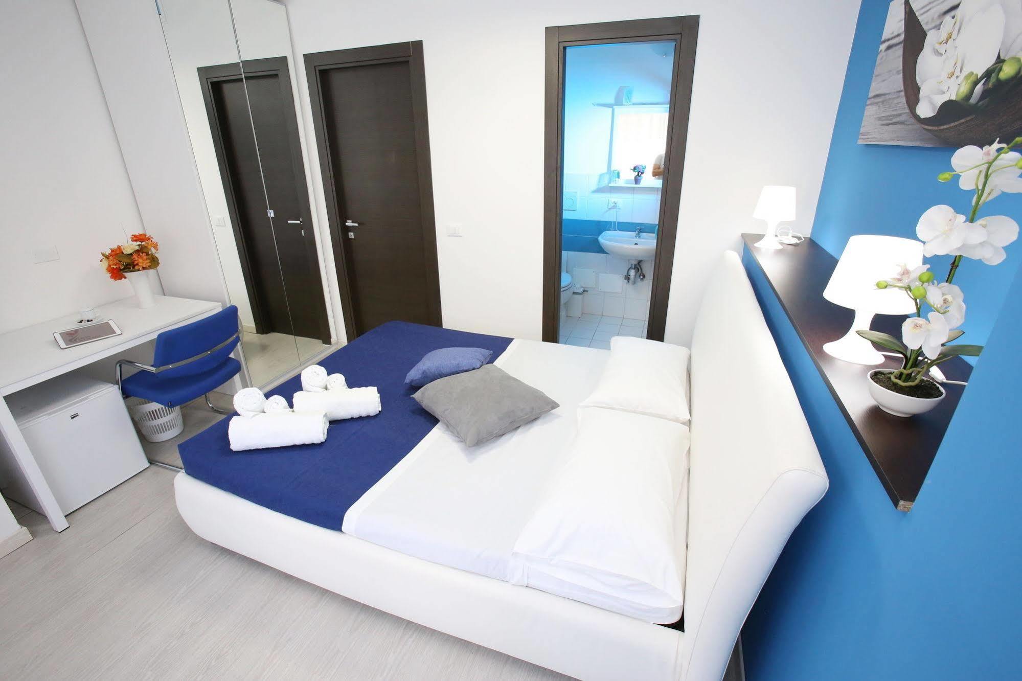 Iris Room Рим Екстериор снимка