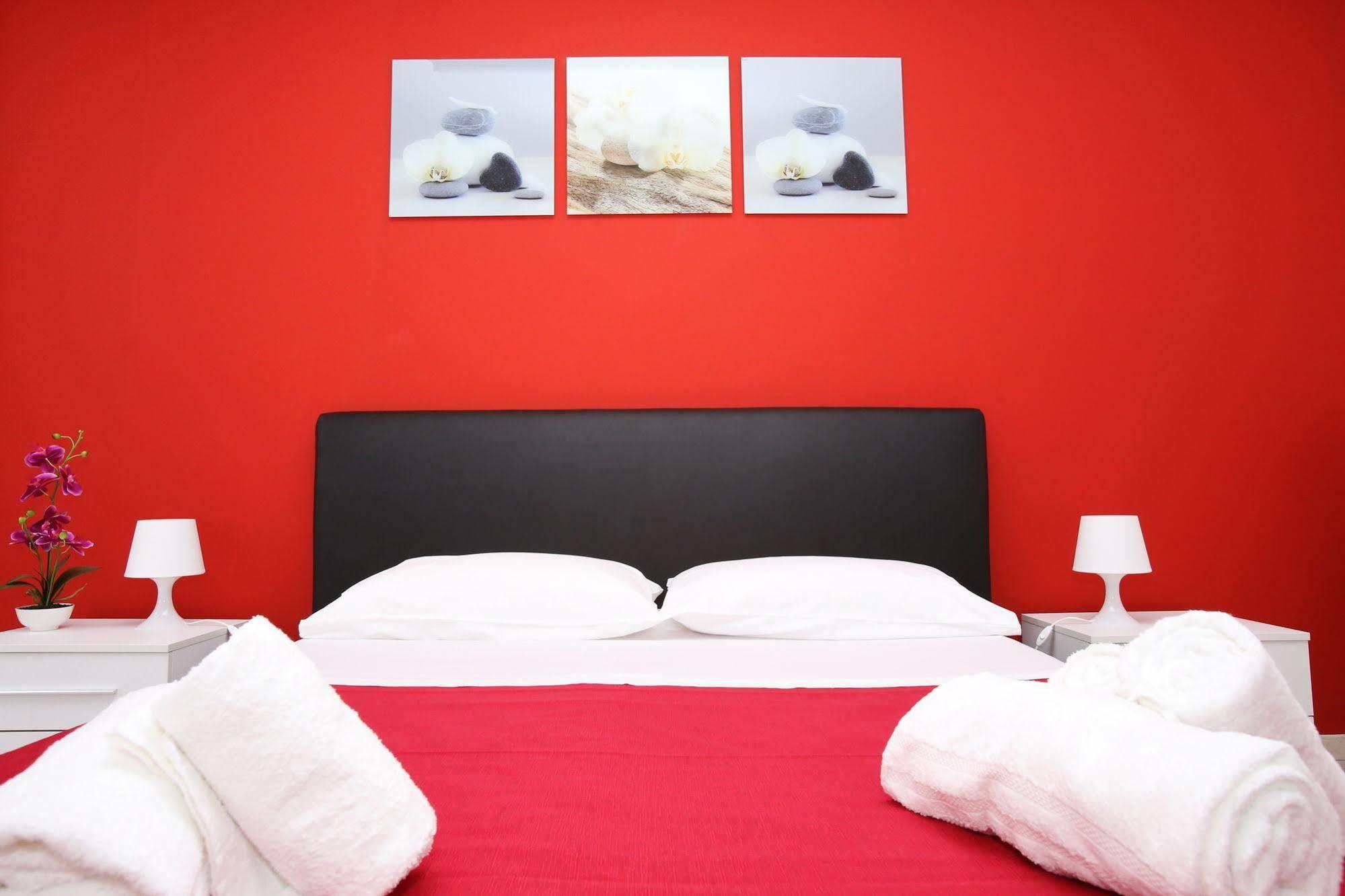 Iris Room Рим Екстериор снимка
